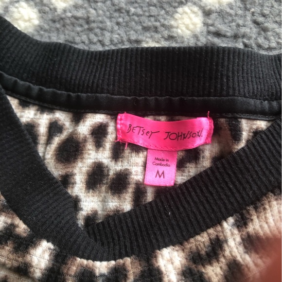 (Betsey Johnson) Leopard Cheetah Animal Print 2-Piece Pajama Set - MEDIUM - Picture 9 of 9